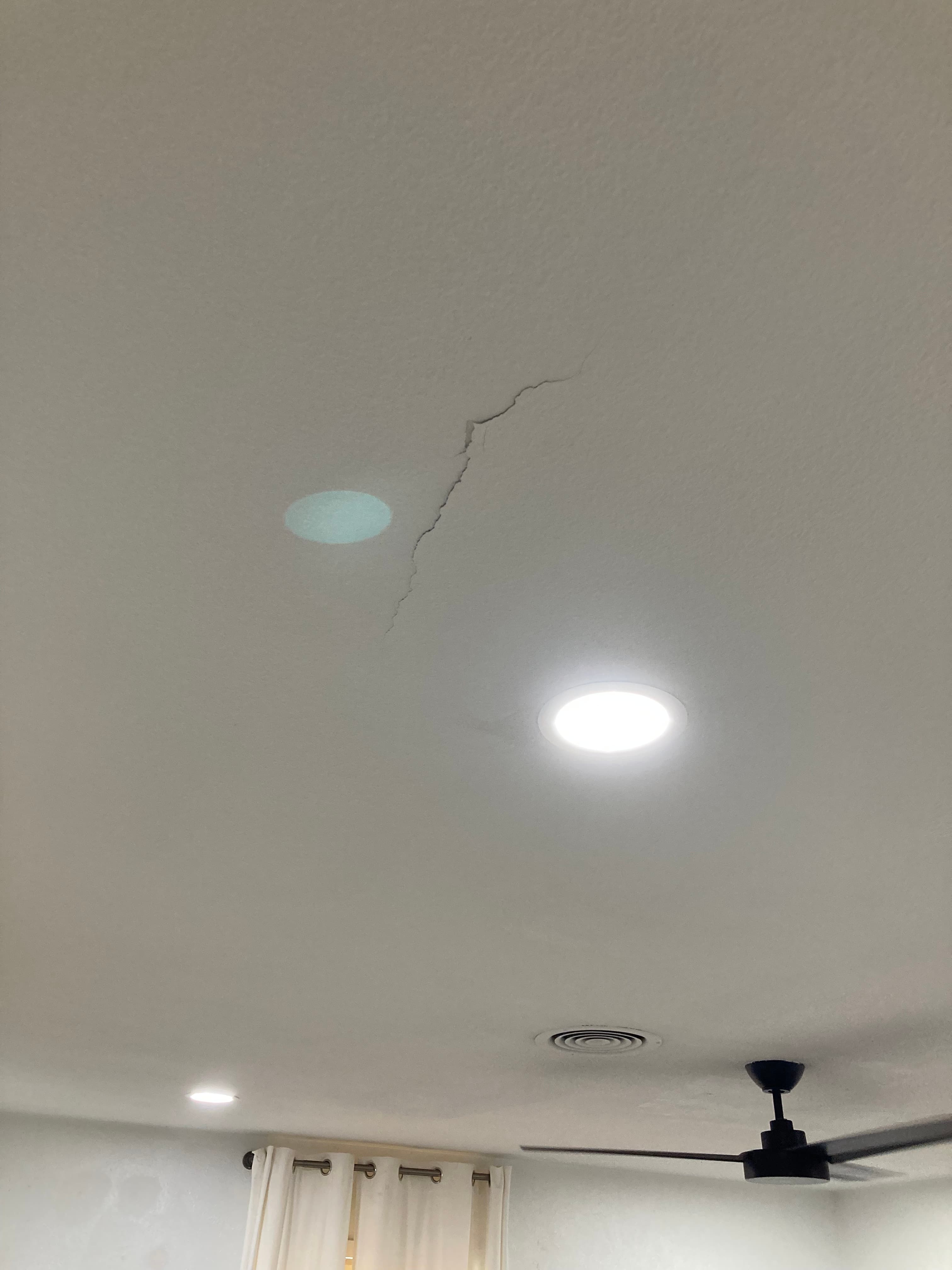 Ceiling Crack Repair & Texture Blend before