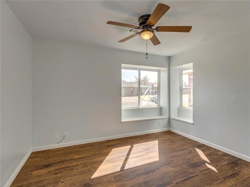 Bedroom Flooring & Paint Update after